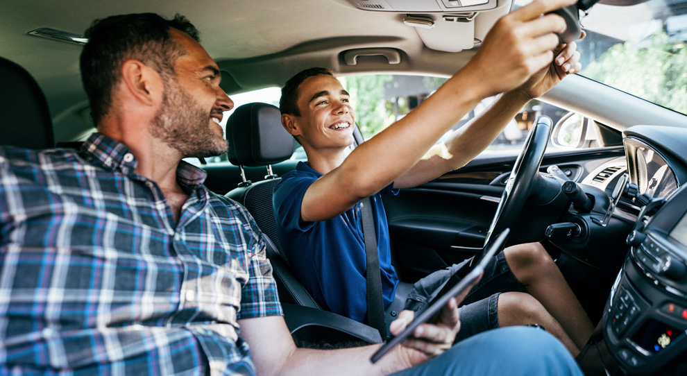 Foglio rosa: in arrivo il divieto di esercitarsi con familiari e amici