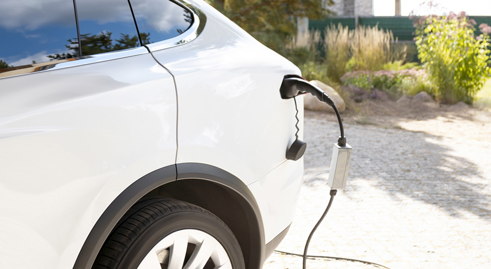 I robot di Tesla costruiranno auto elettriche